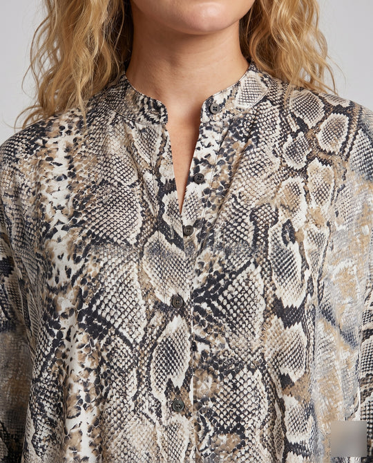 Product 15622890455370 - close_up_detail