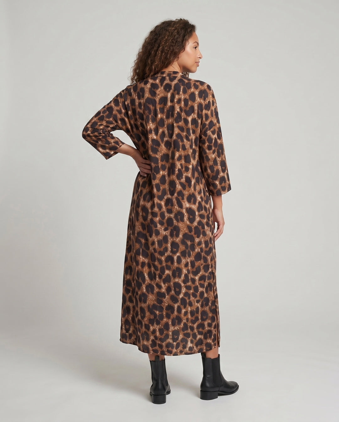 Product 15622903628106 - back_view