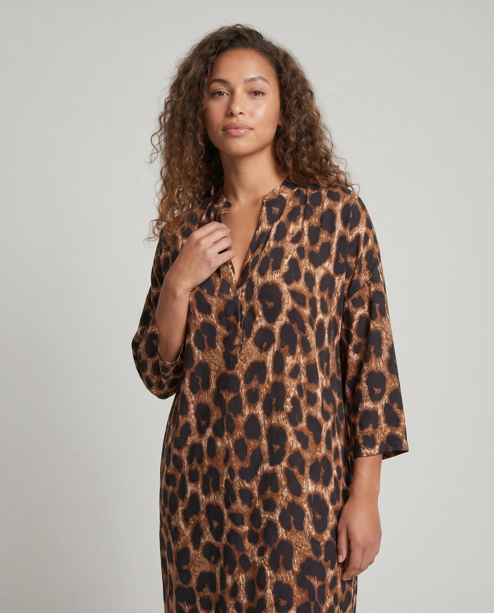Product 15622903628106 - upper_body
