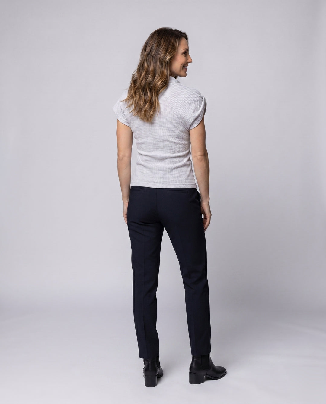 Product 15624509817162 - back_view