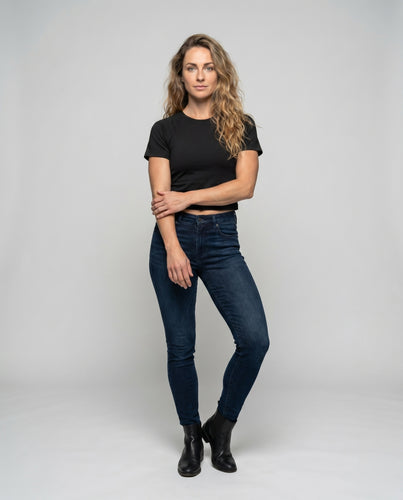 Damen nan athletisches Raglan-Jerseyshirt mit schmalem Rippkragen, verstärkten Nähten und figurnaher Passform