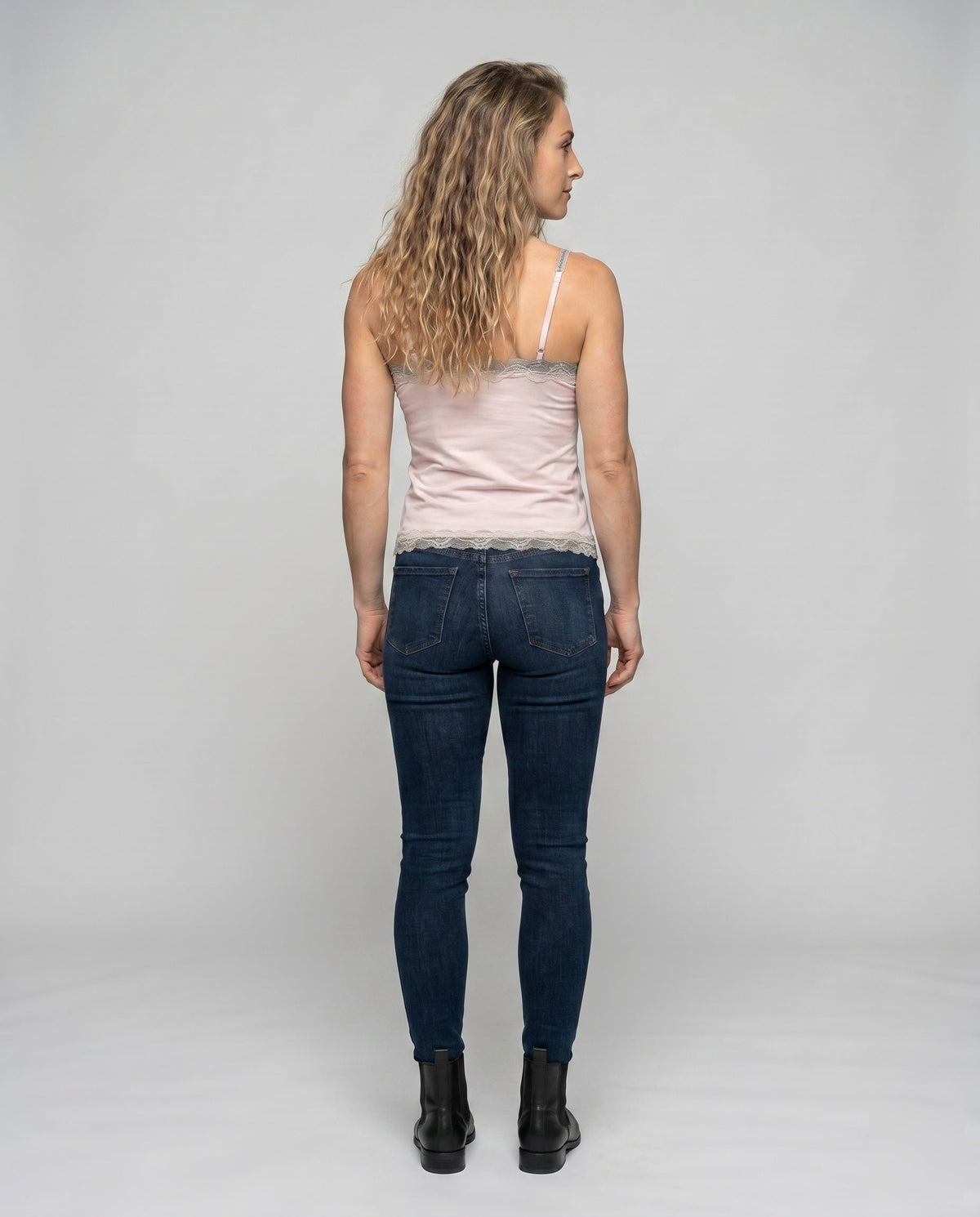 Product 15624512864586 - back_view