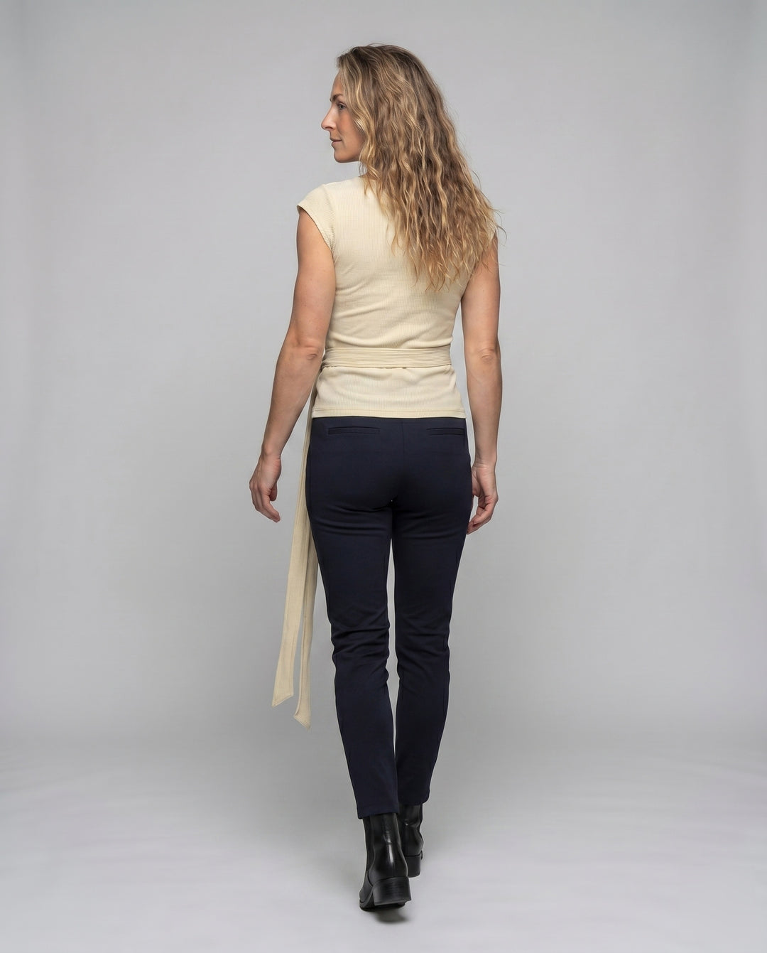 Product 15624513290570 - back_view