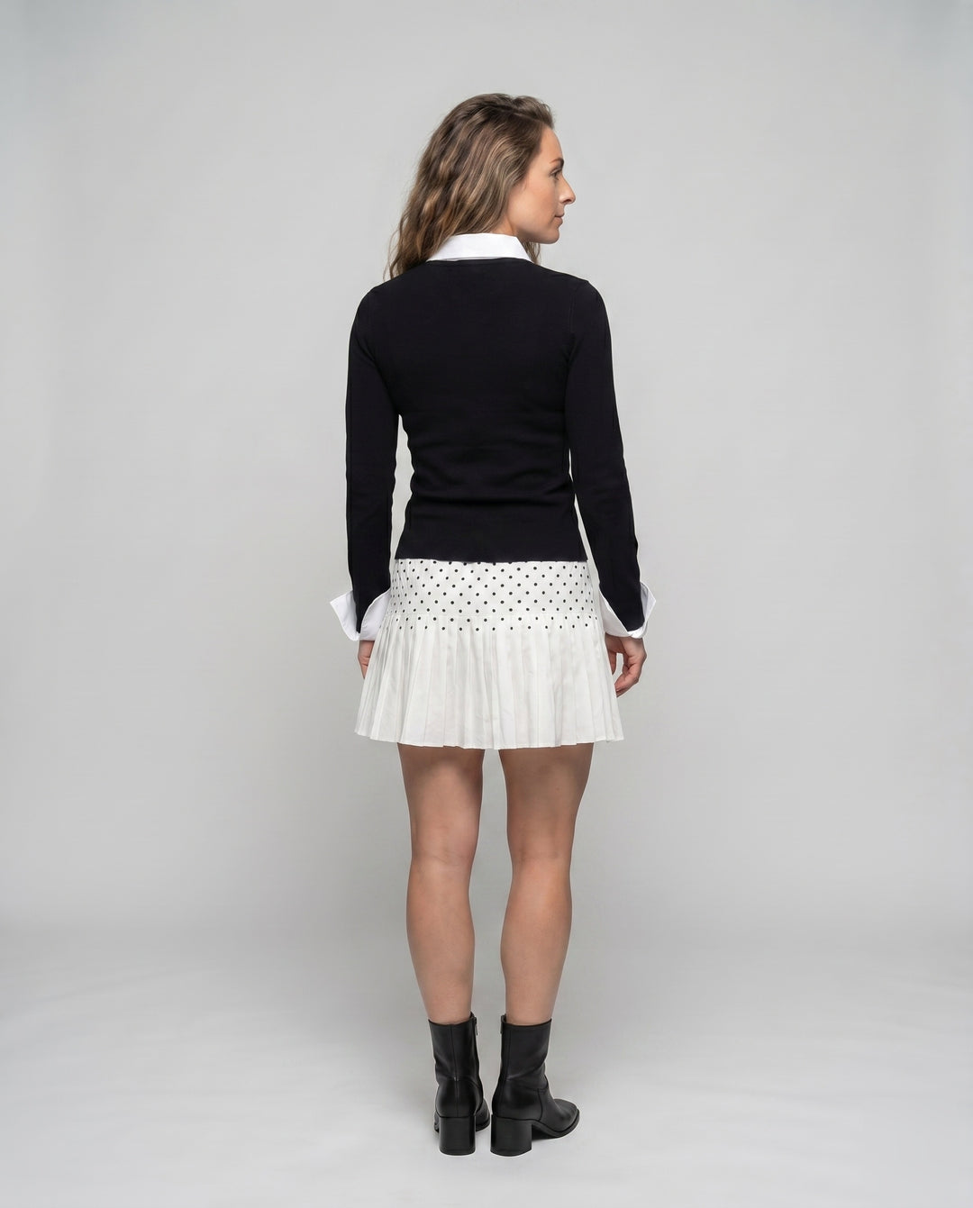 Product 15624517747018 - back_view