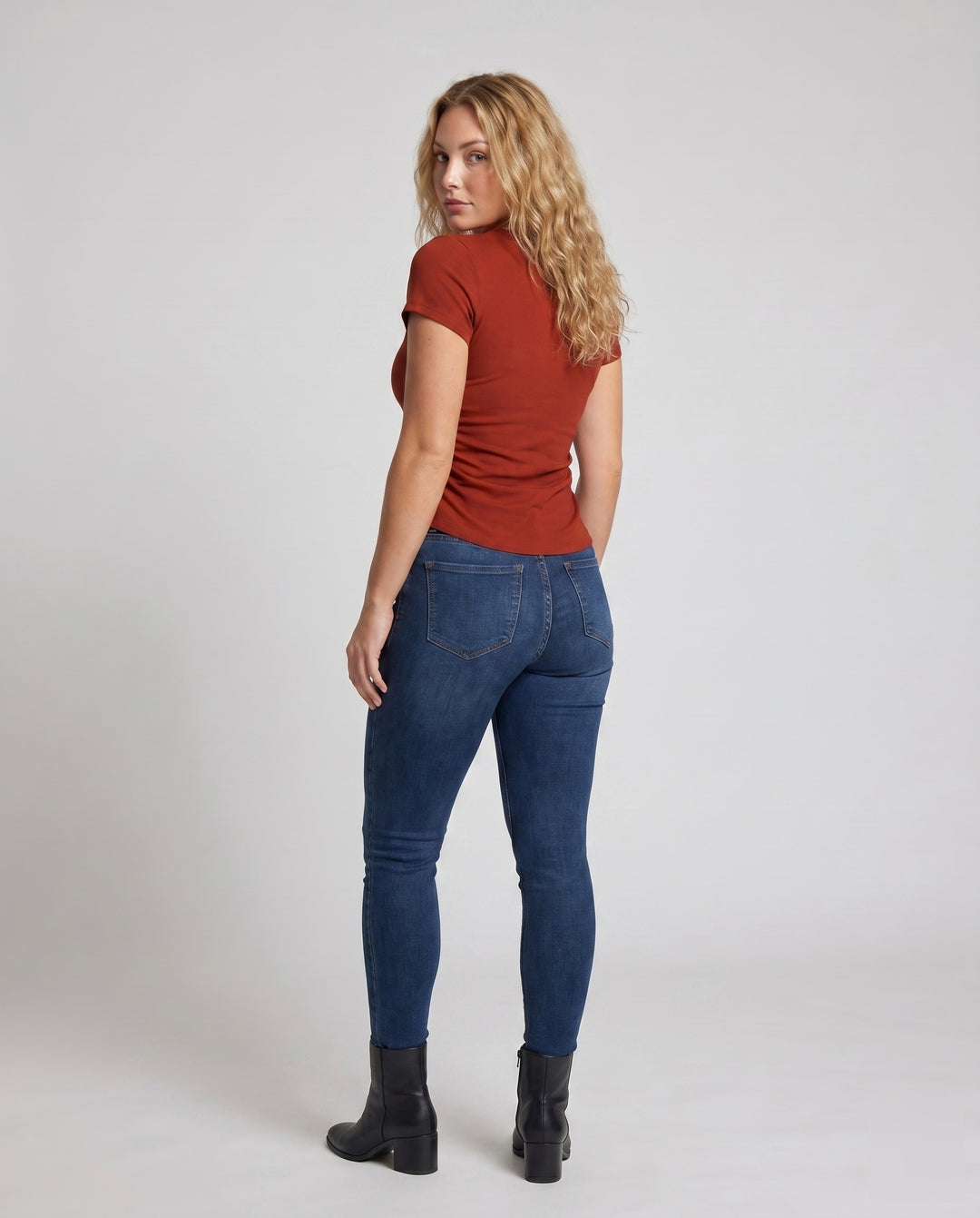 Product 15624524104010 - back_view