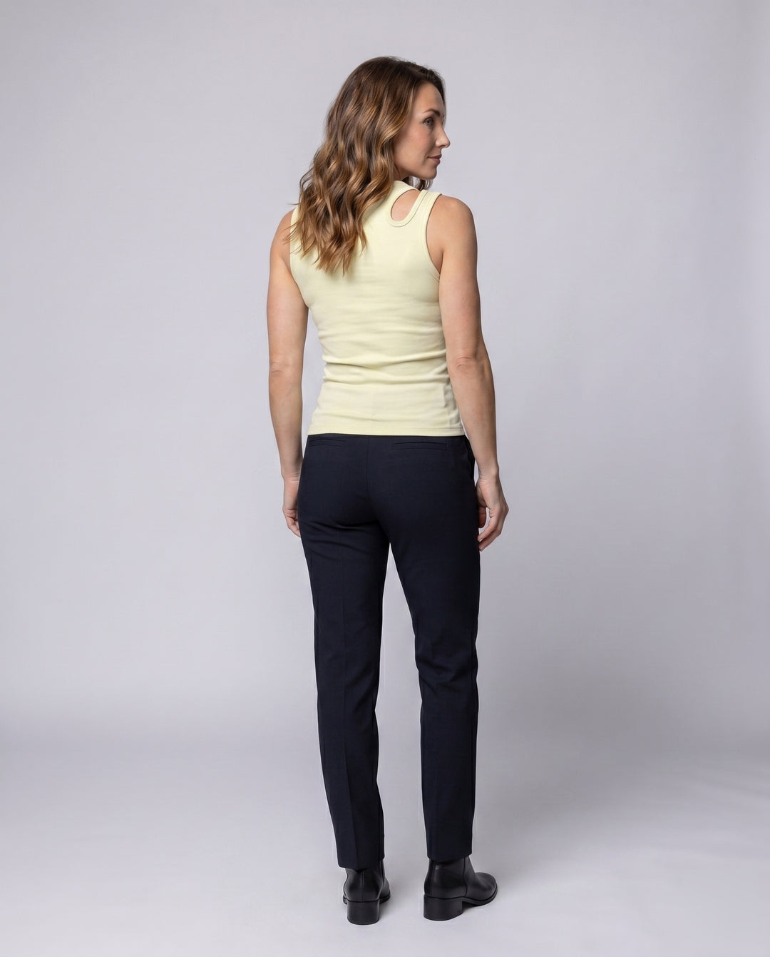 Product 15624527937866 - back_view