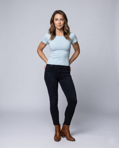 Damen nan figurnahes formendes Jersey-Basictop mit Rundhals und seitlichen Formnähten