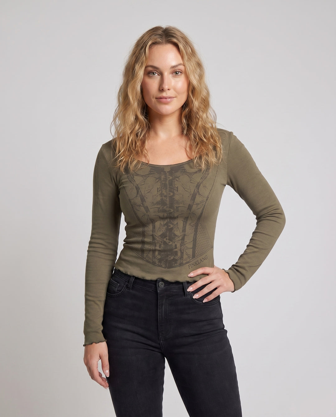 Product 15624530166090 - upper_body