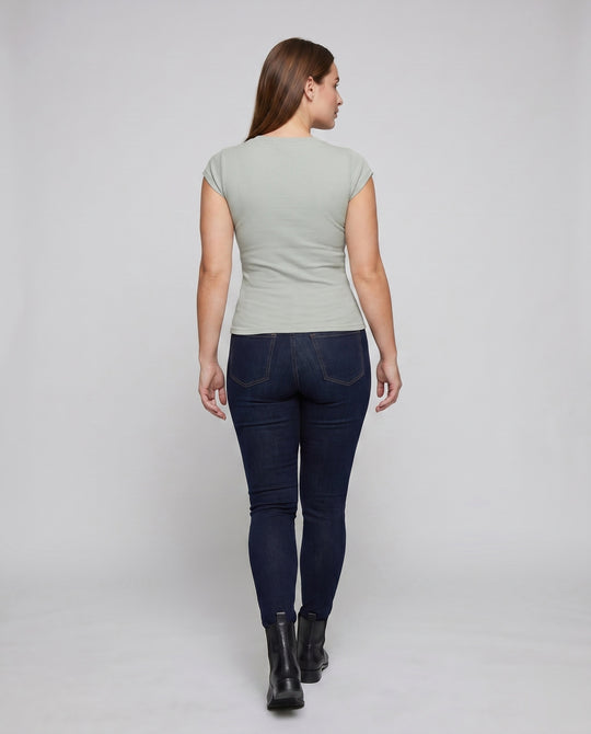 Product 15624530461002 - back_view