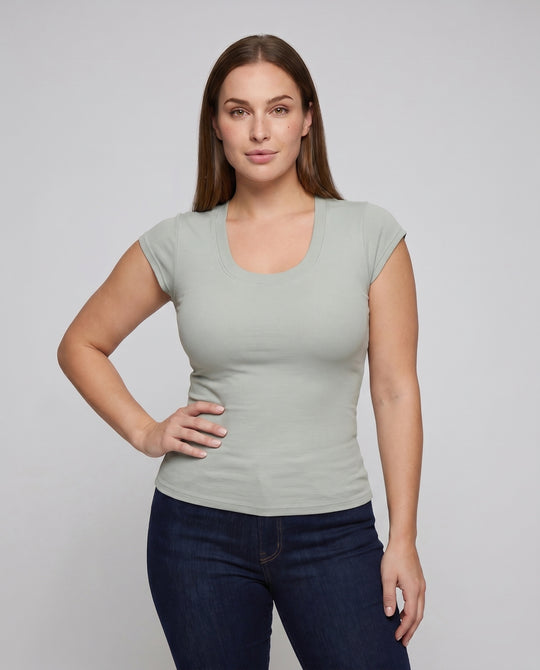Product 15624530461002 - upper_body