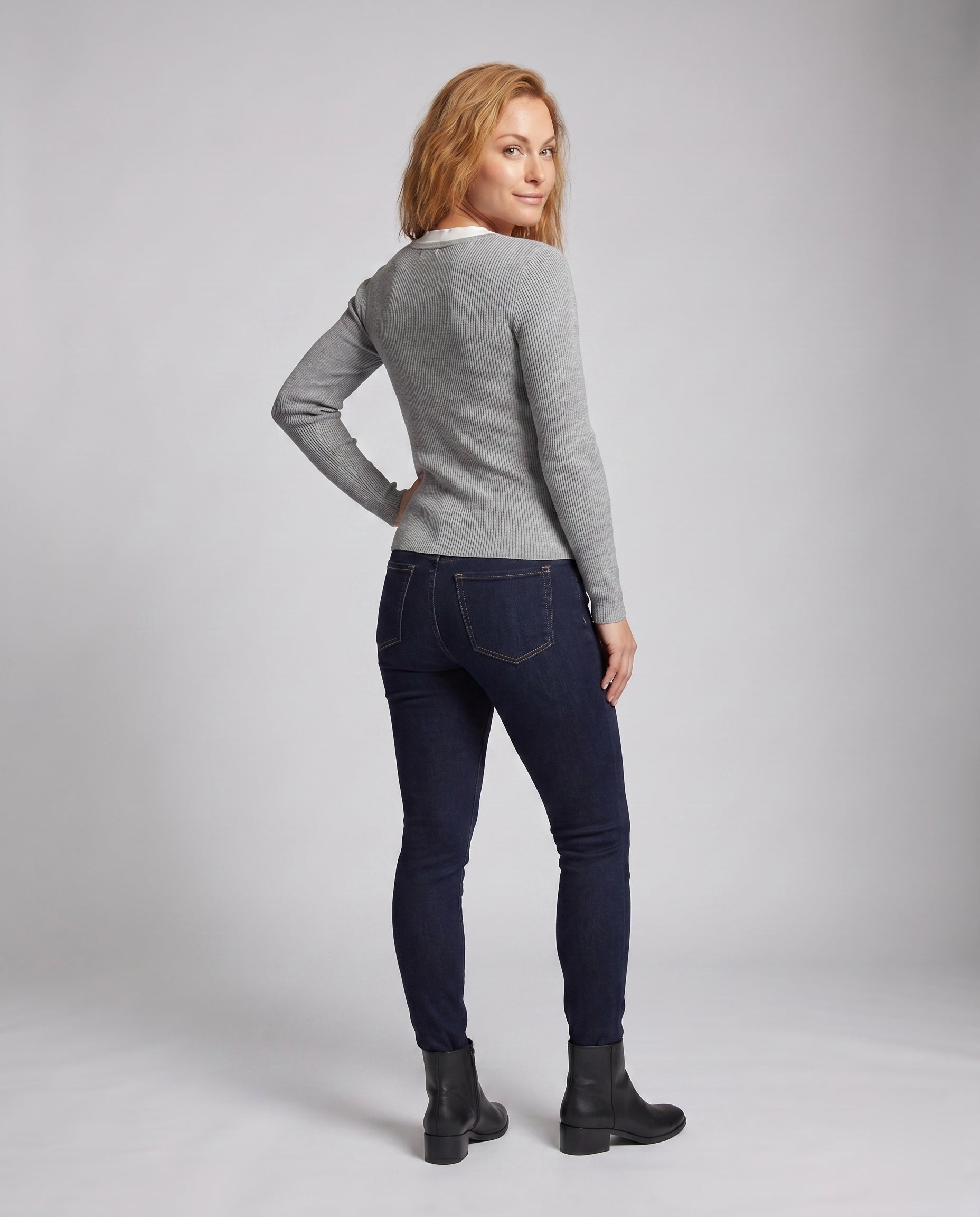 Product 15624531935562 - back_view