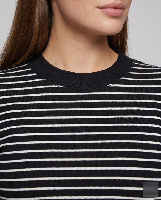 Product 15624532721994 - close_up_detail