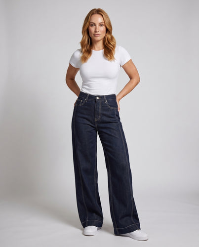 Damen nan hochgeschnittene weite Denimhose mit markanten Kontrastnähten und durchgesteppten Teilungsnähten