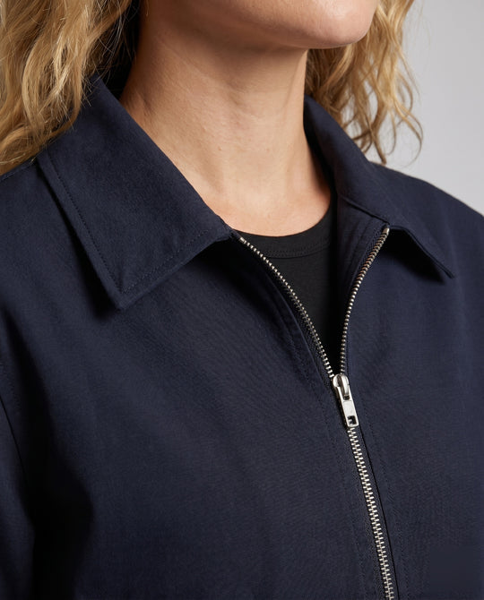 Product 15624537669962 - close_up_detail