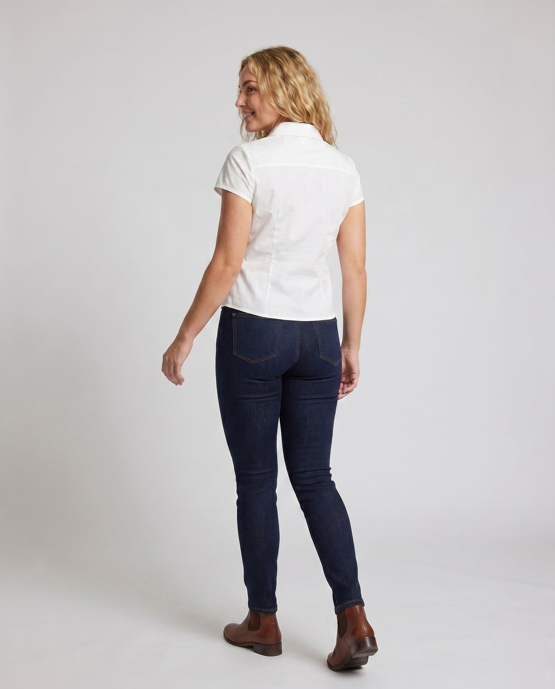 Product 15624538063178 - back_view
