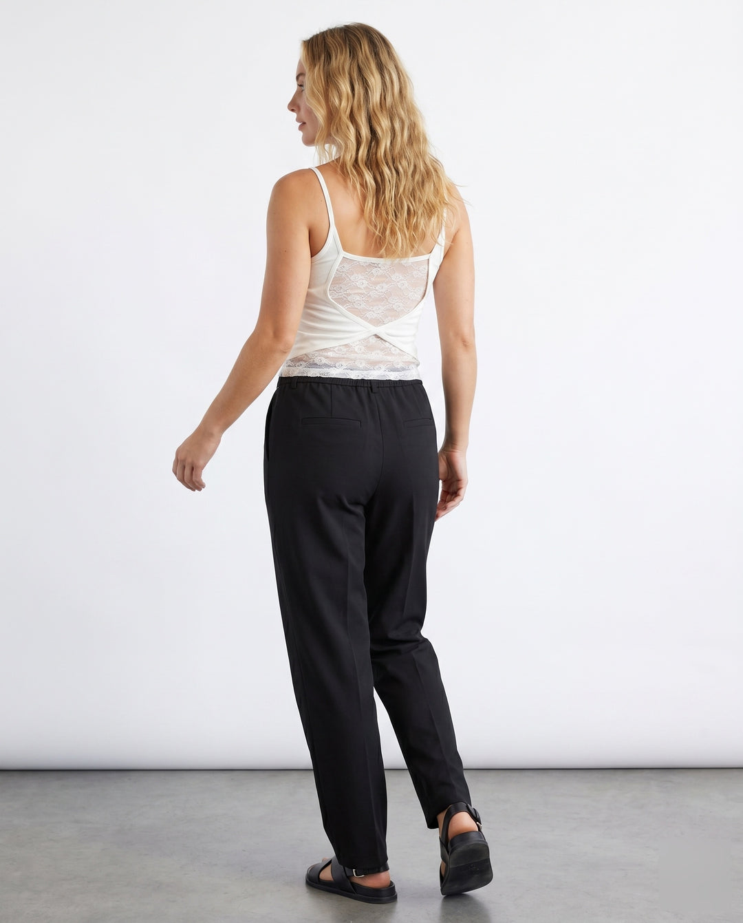 Product 15624539668810 - back_view