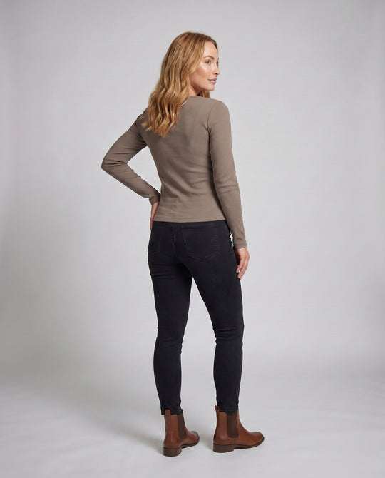 Product 15624542683466 - back_view