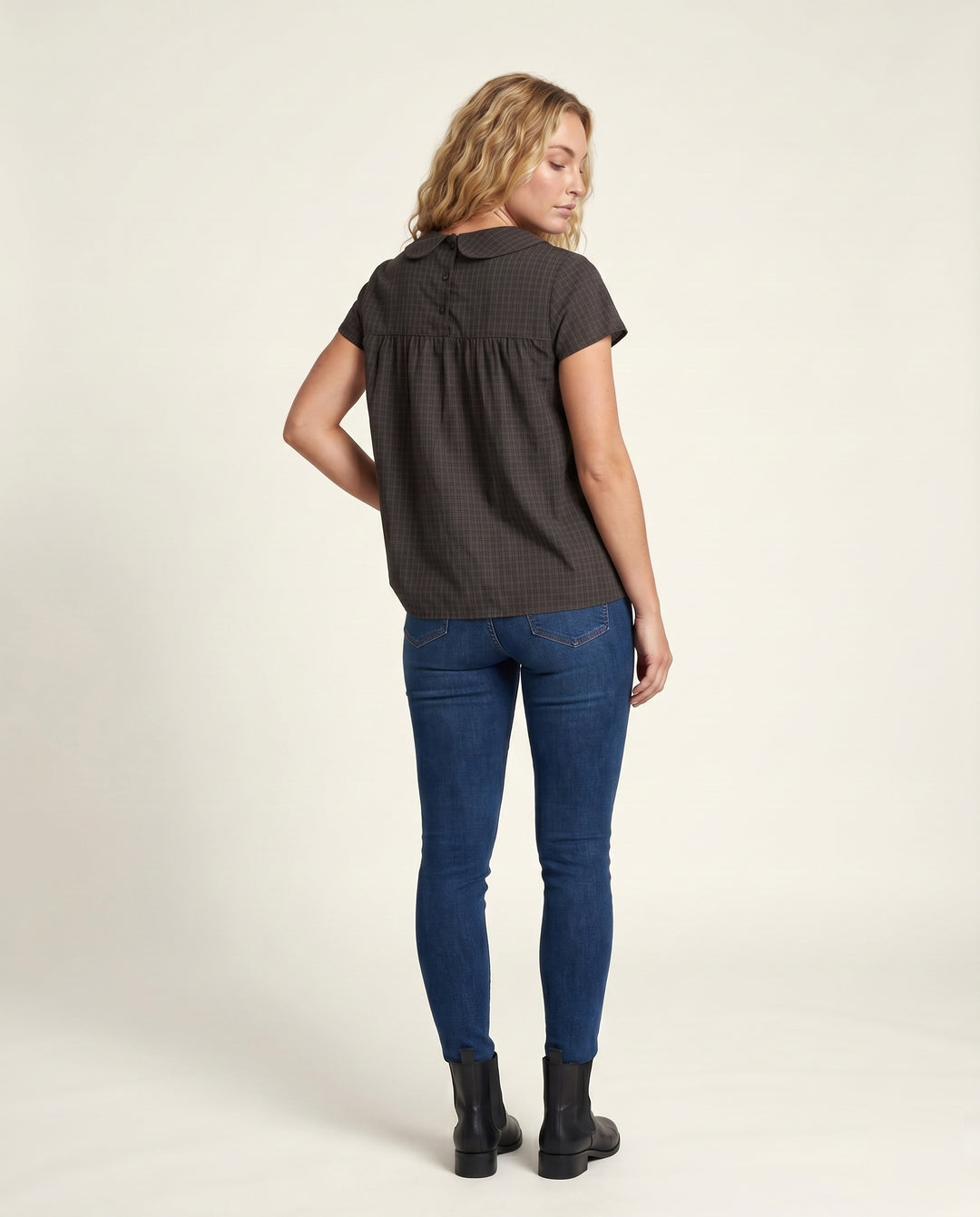 Product 15624544289098 - back_view