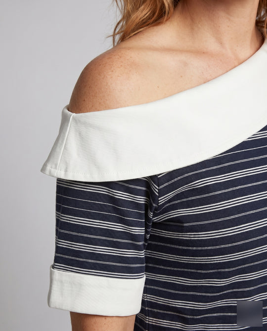Product 15624545861962 - close_up_detail