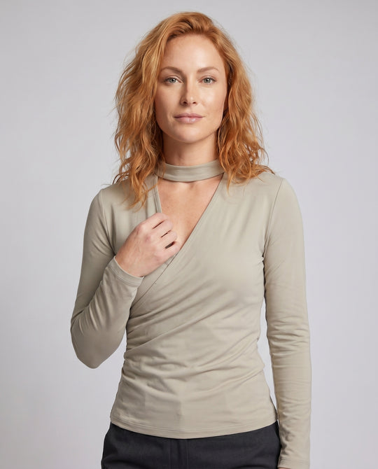 Product 15624550121802 - upper_body