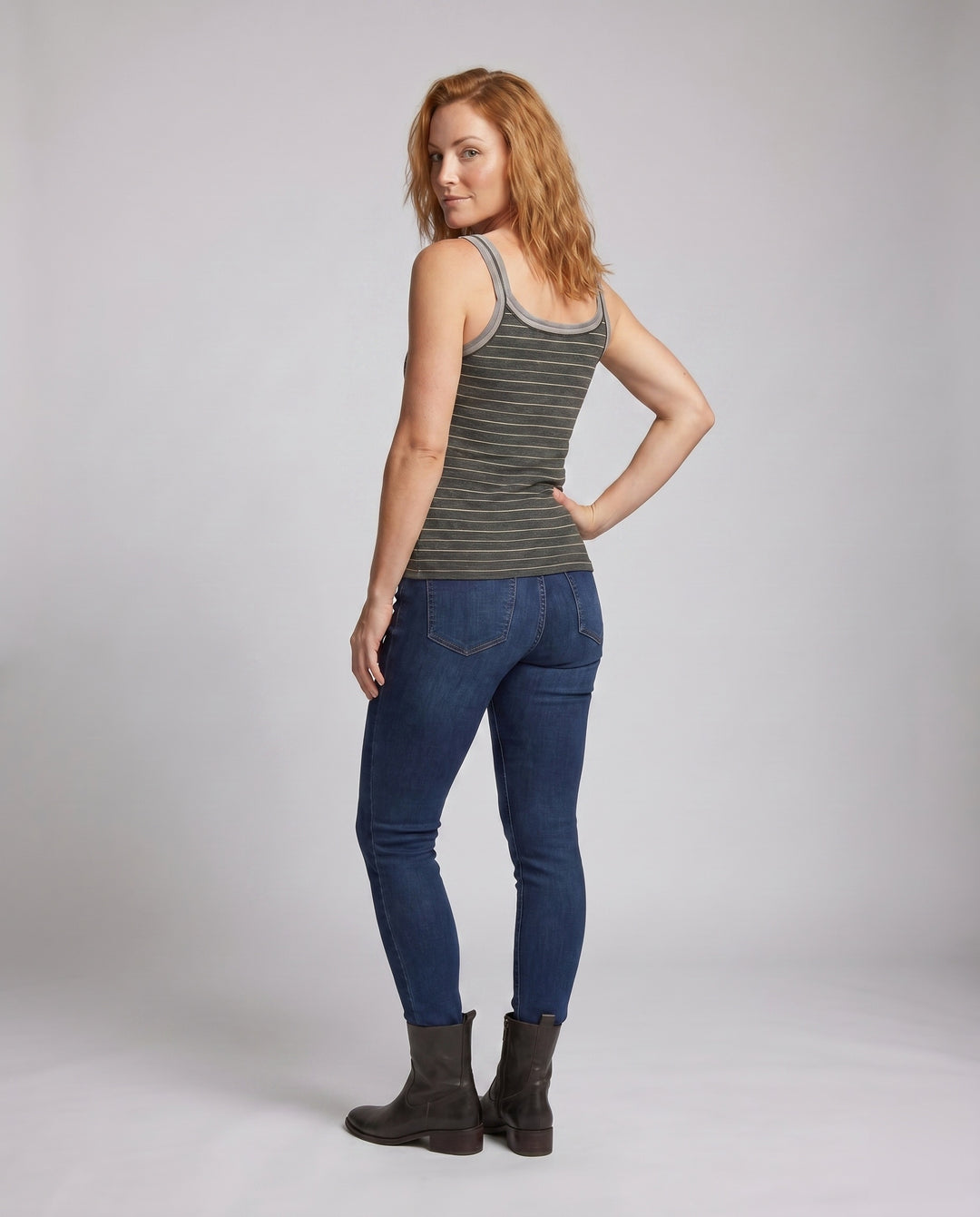 Product 15624556970314 - back_view