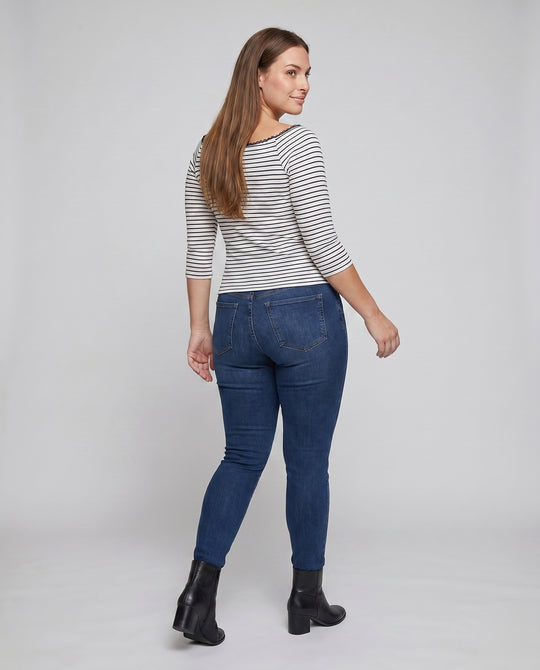 Product 15624559460682 - back_view
