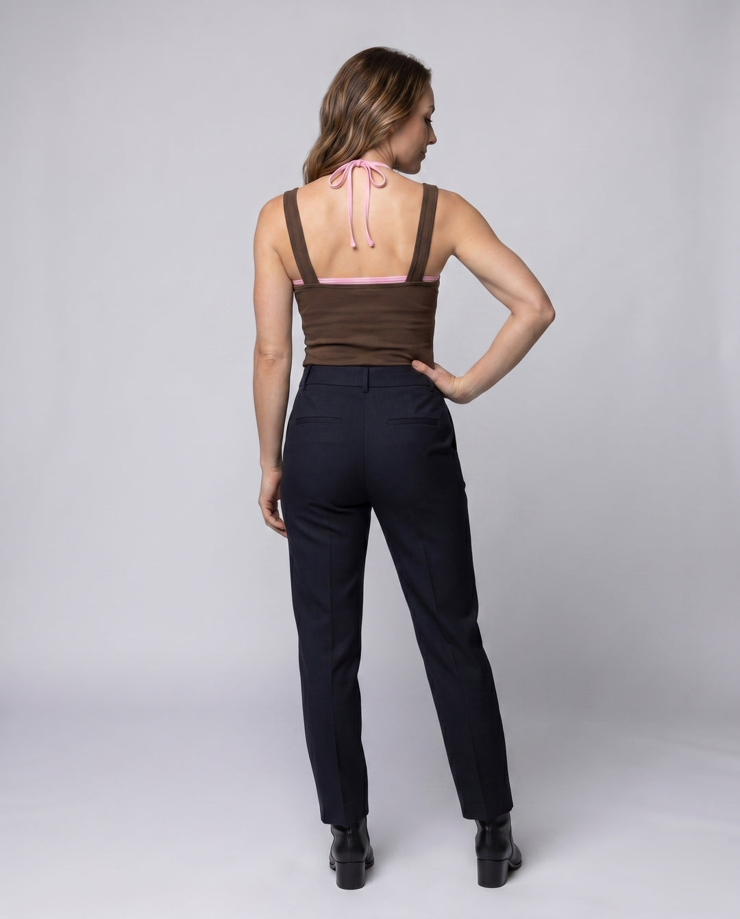 Product 15624566047050 - back_view