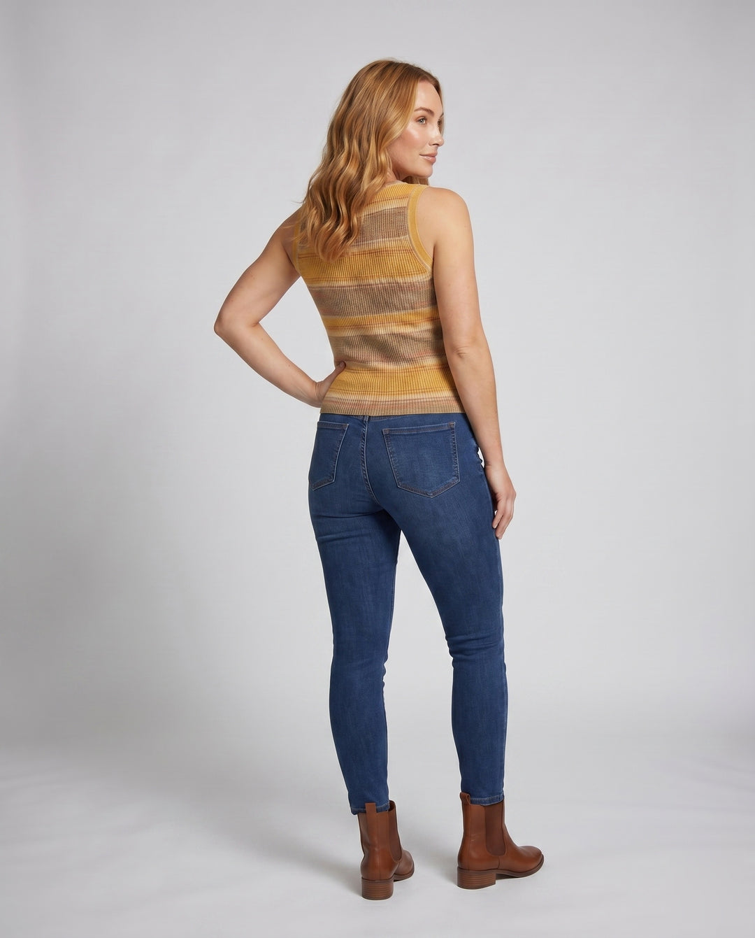Product 15624567849290 - back_view