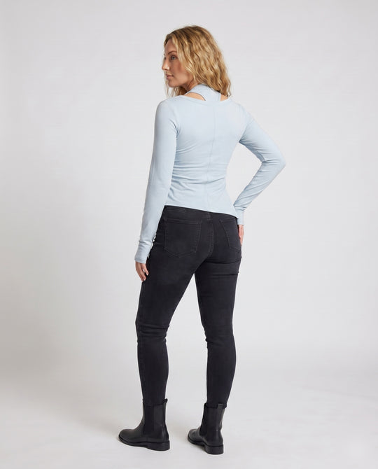 Product 15624570470730 - back_view