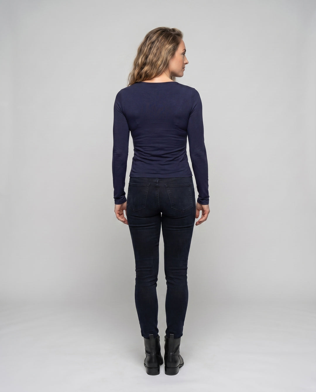 Product 15624570536266 - back_view