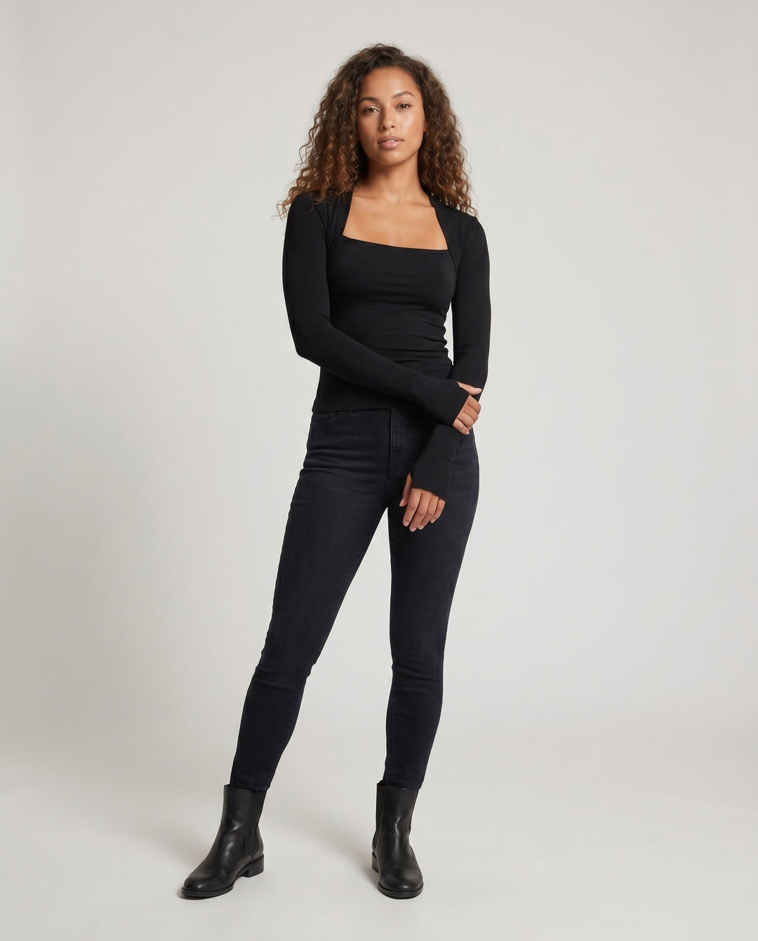 Product 15624570634570 - full_body_front