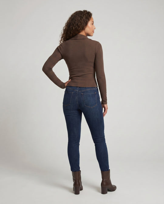 Product 15624571027786 - back_view
