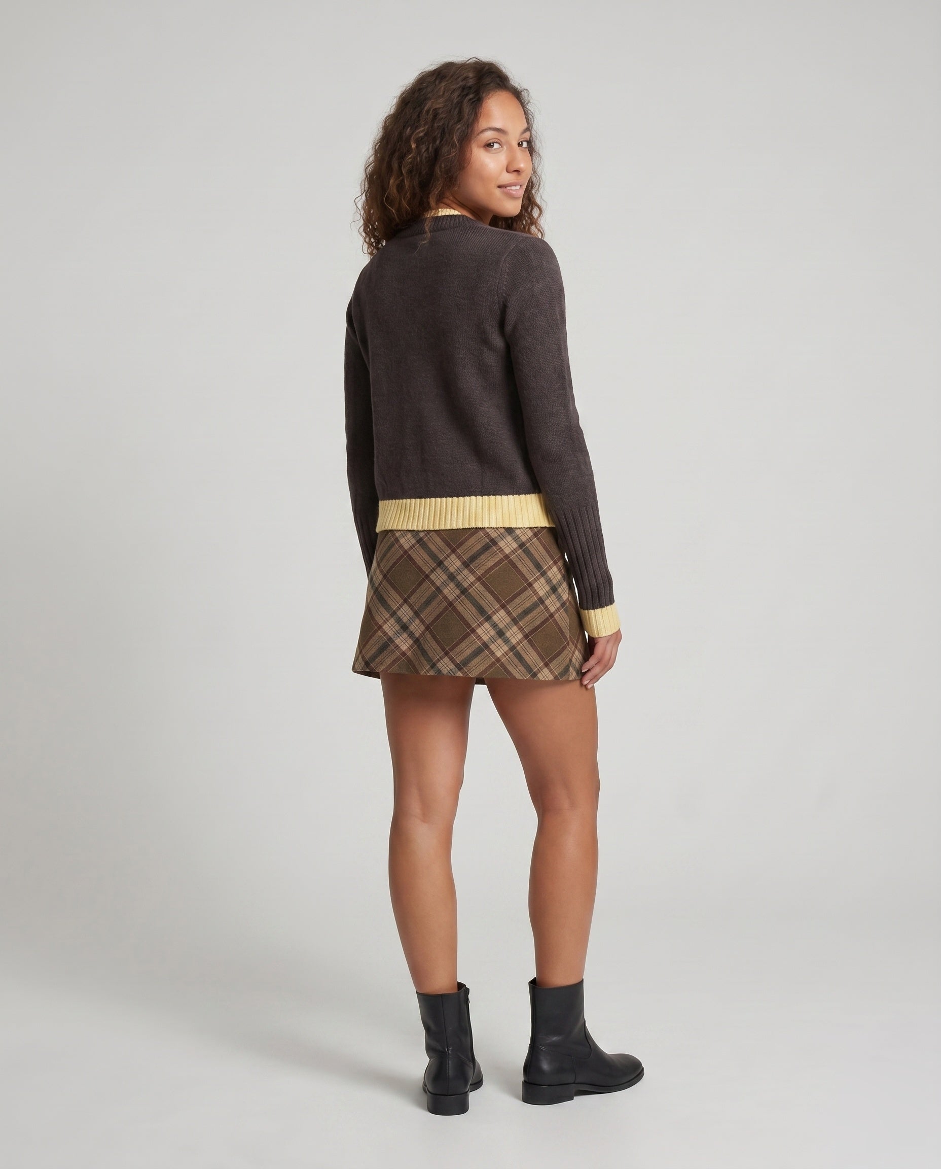 Product 15624577843530 - back_view