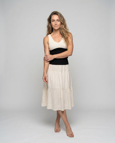 Damen nan zweifarbiges Shaping-Ripptop mit V-Ausschnitt und taillierter Silhouette