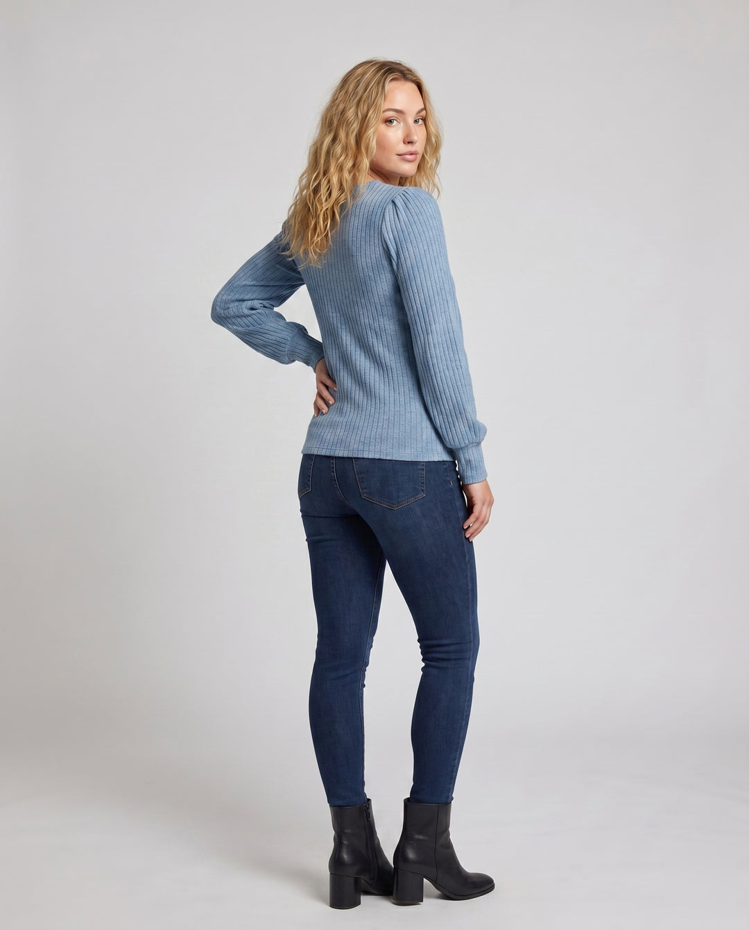Product 15625016574282 - back_view