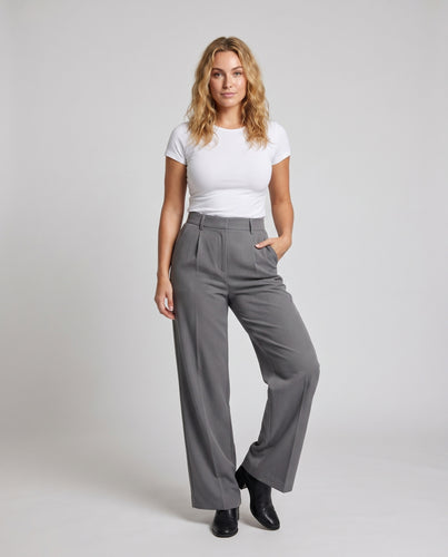 Damen weite Anzughose mit eleganten Falten