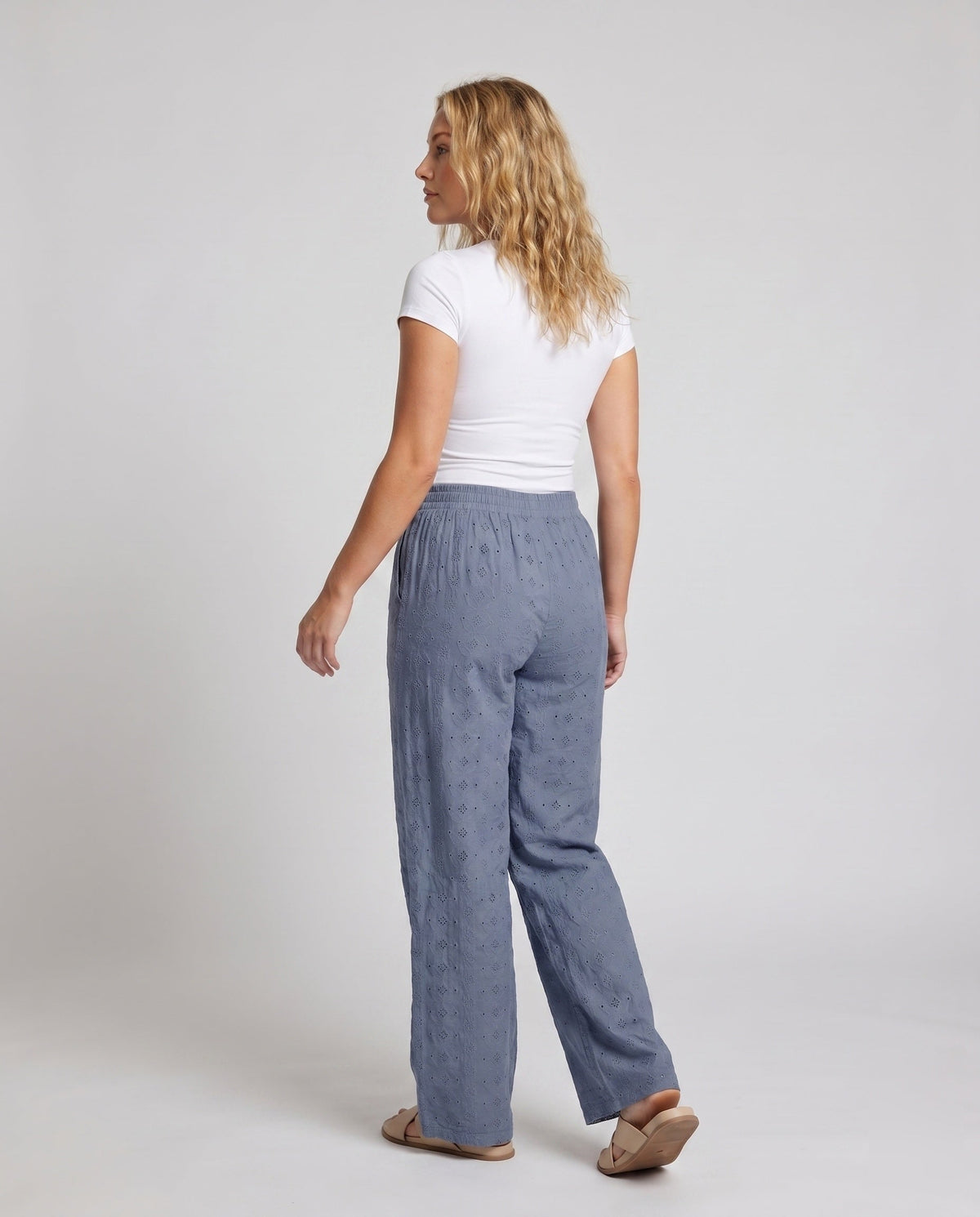 Product 15625017426250 - back_view