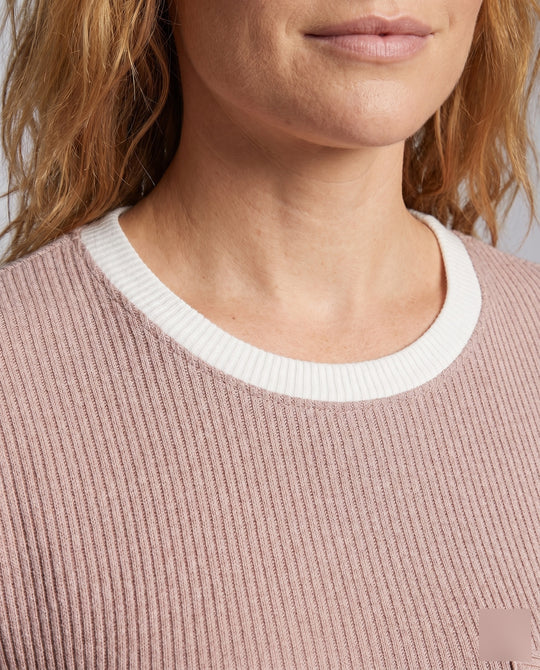 Product 15625024635210 - close_up_detail