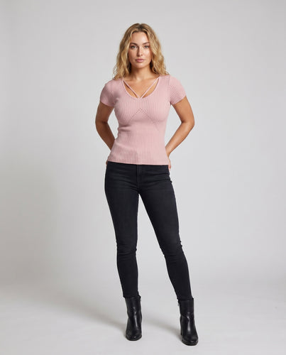 Damen Stretch-Oberteil mit eleganter V-Ausschnitt und feiner Rippstruktur