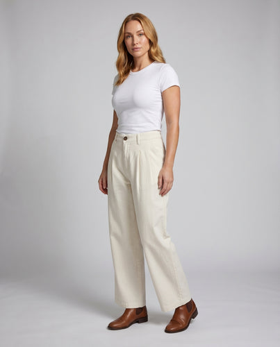 Damen Weite Chinohose mit eleganter Bundfalte und seitlichen Taschen