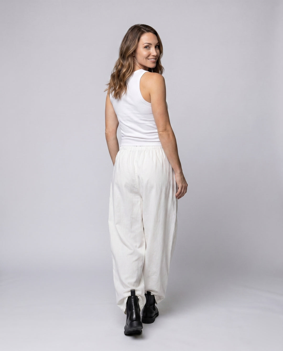 Product 15625042559306 - back_view