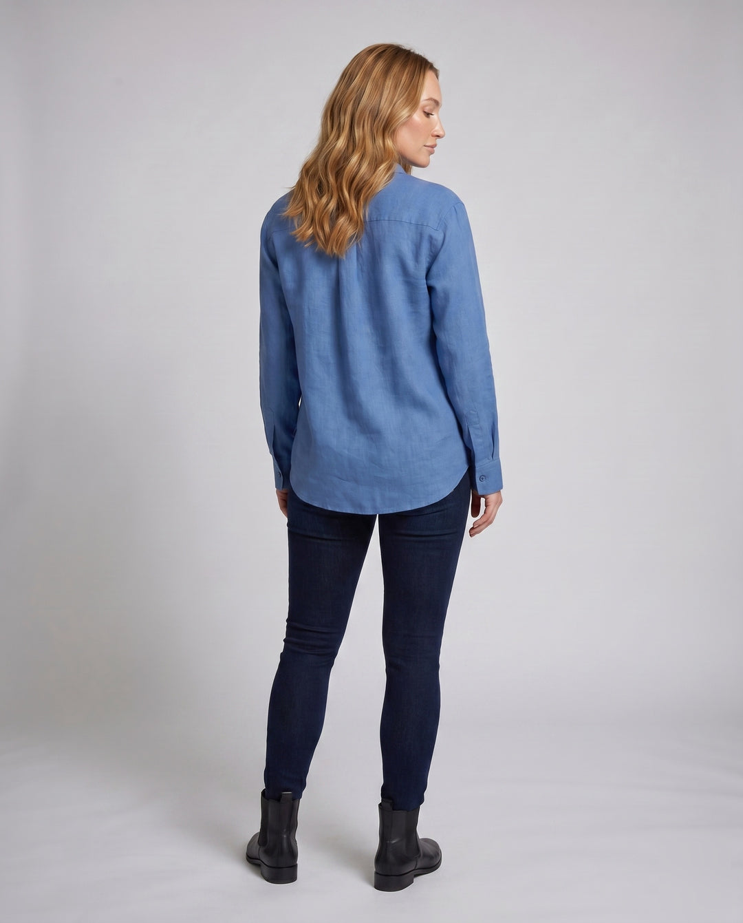 Product 15625047572810 - back_view