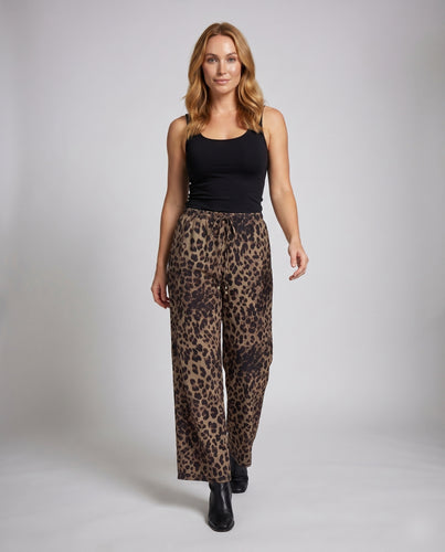 Damen Leinenhose mit modischem Leopardenmuster und elastischem Bund