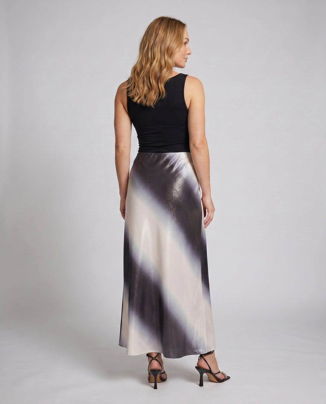 Product 15625057403210 - back_view