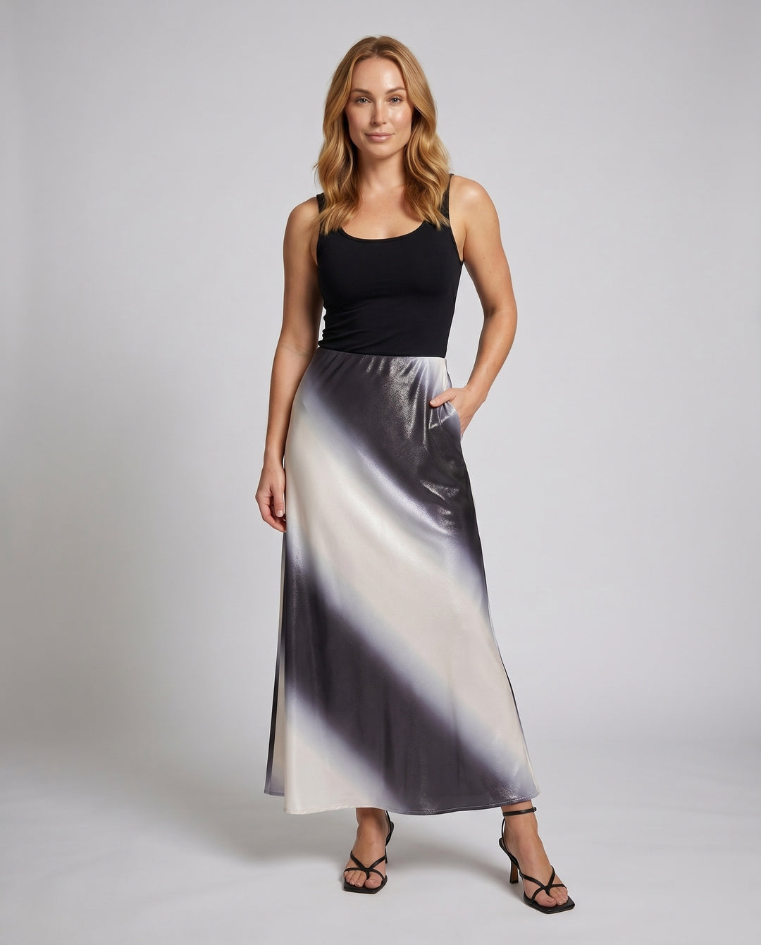 Product 15625057403210 - full_body_front