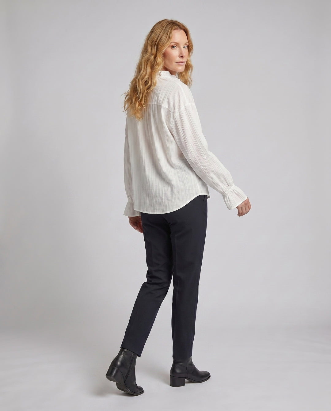 Product 15627221369162 - back_view