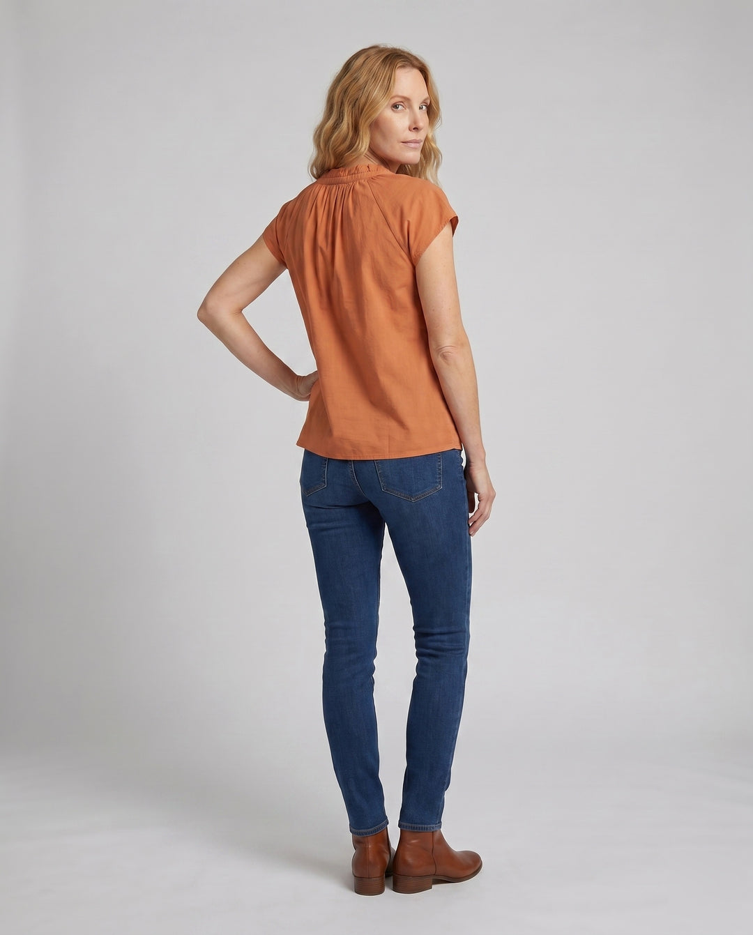 Product 15627221598538 - back_view