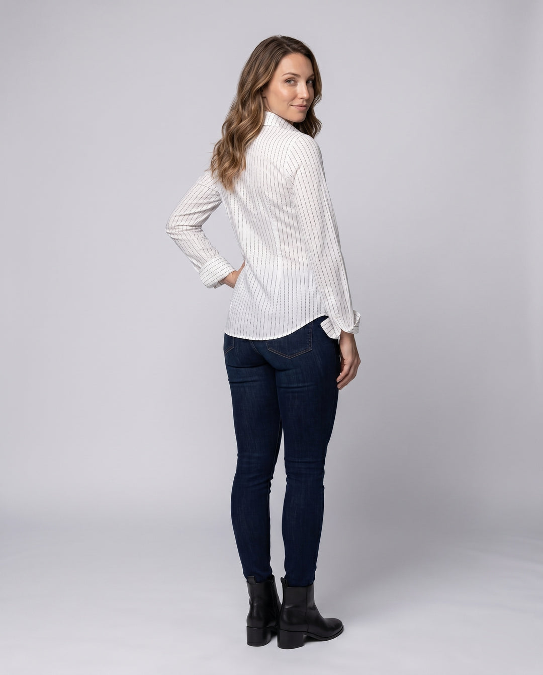 Product 15627223433546 - back_view