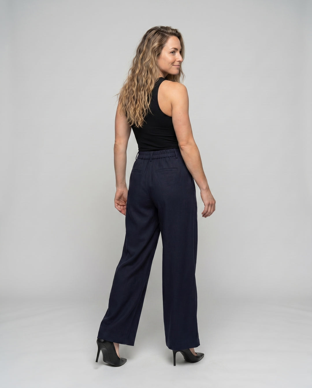 Product 15627223925066 - back_view