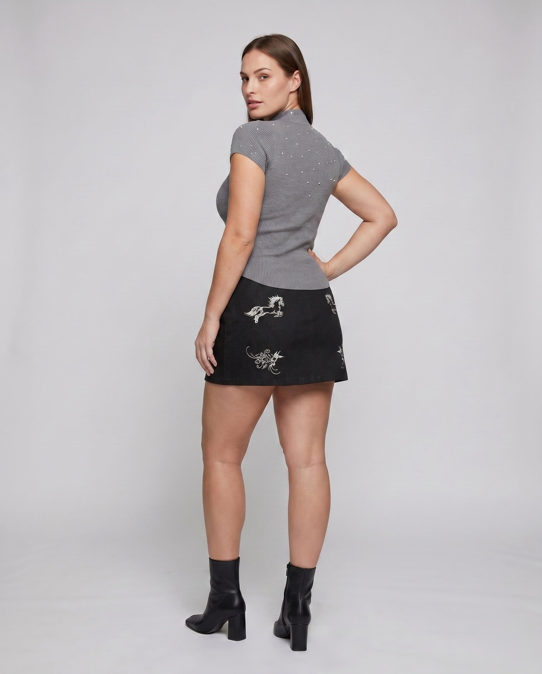 Product 15627227857226 - back_view